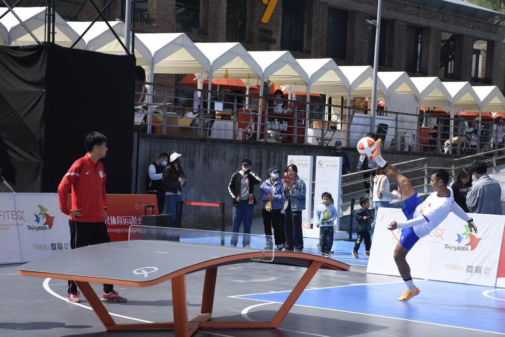 摩根转发评论萨拉赫赛后炮轰言论：也许是时候该来个采访了