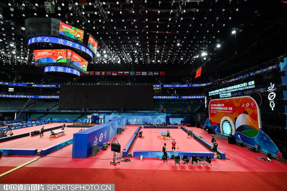 孔帕尼：逆转困境的精神很重要，迪亚斯总能在混乱中创造可能